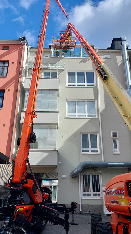 Hämeenkatu 21, Lahti: Vanhan lasikaton korjaus