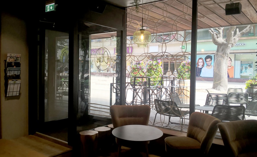 Wine Cafe Olavi, Lahti, sislasiovi